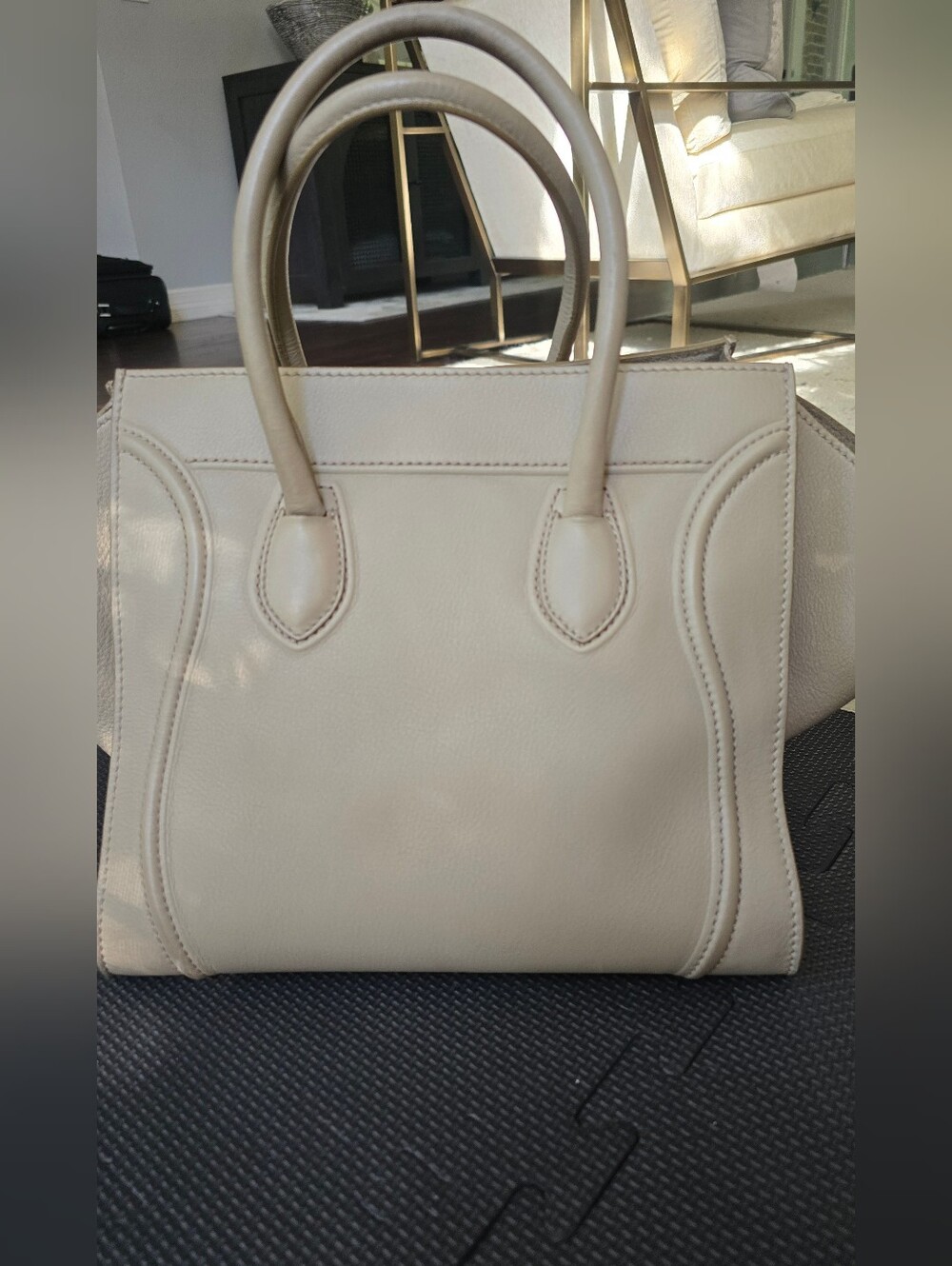 🌟CELINE Phantom Leather Handbag - Authentic - Picture 2 of 16